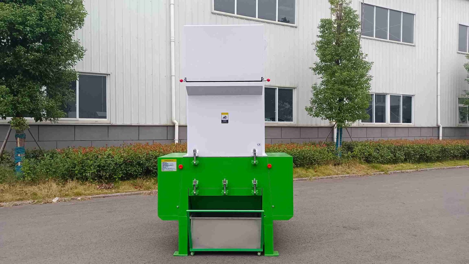 プラスチック粉砕機